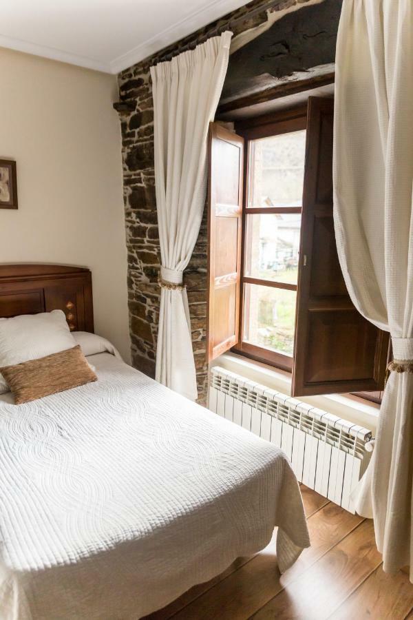 Hotel Ambasmestas Екстериор снимка