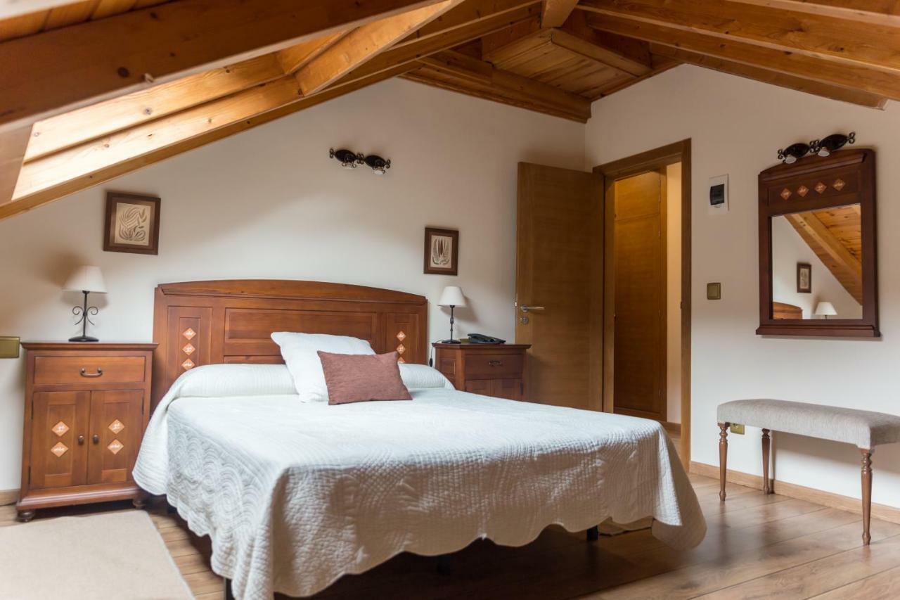 Hotel Ambasmestas Екстериор снимка